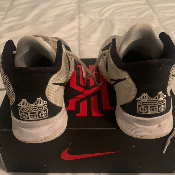 Kyrie’s Nike sneakers - Picture 2 of 6